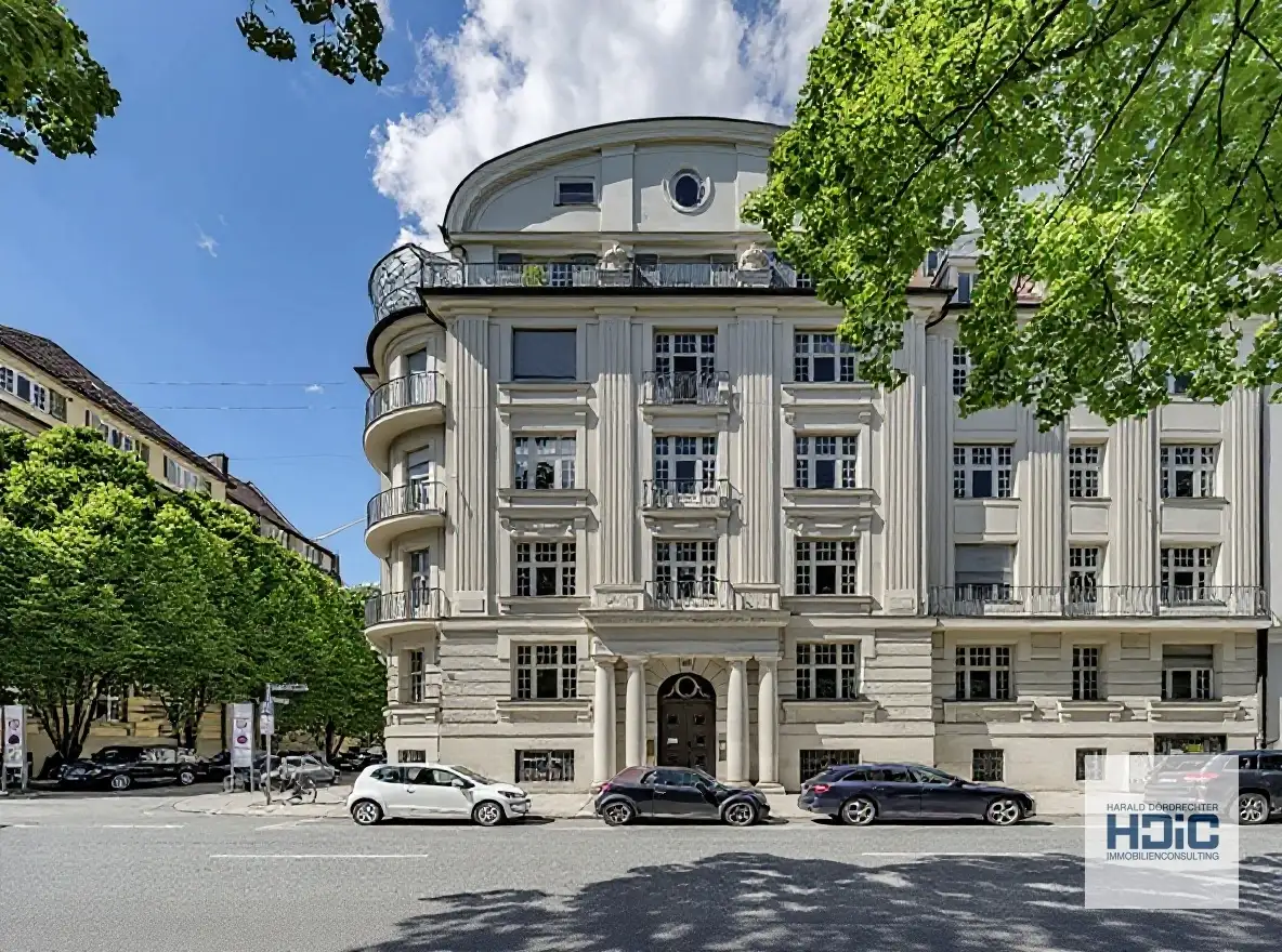 Stilvolle Bürofläche in einem schönen Altbau